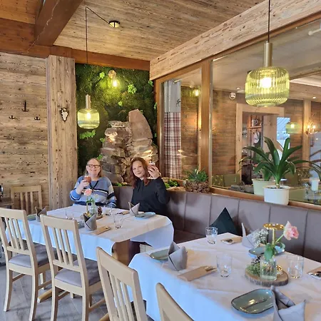 Landhotel Spessartruh 3*